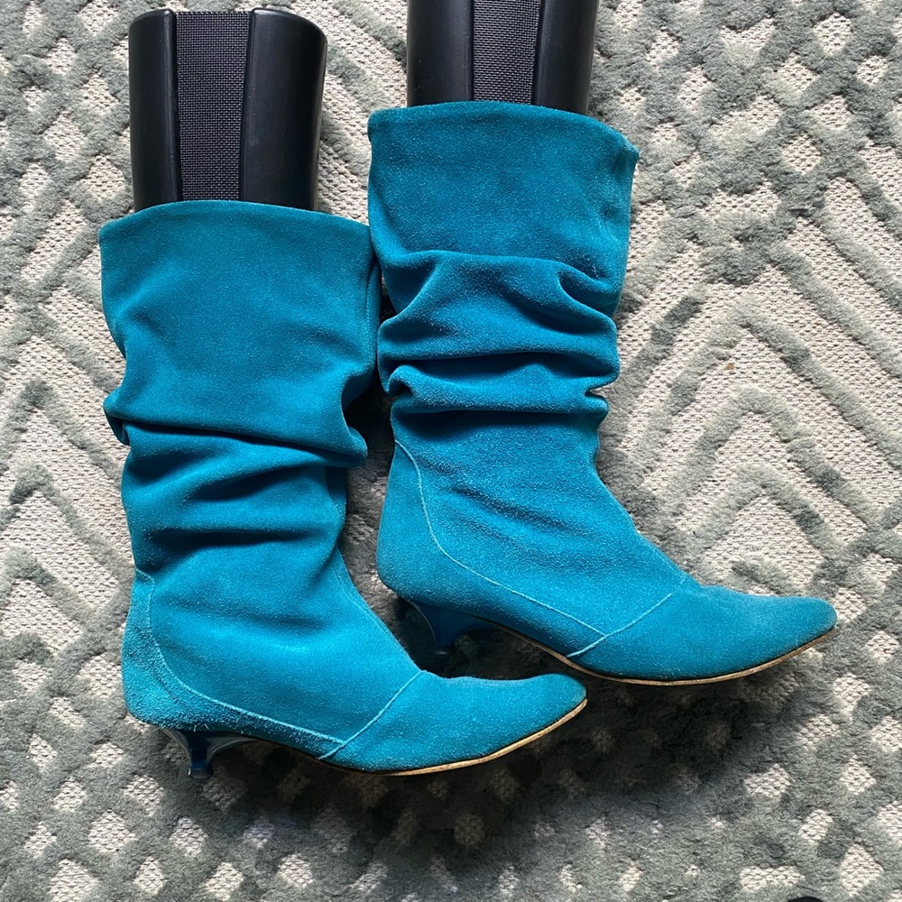 Size 8 women’s Jeffrey Campbell turquoise suede slouch kitten heel boots
